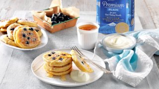 Buttermilk Pikelets with Blueberries